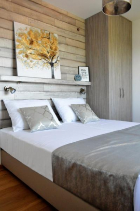 Perec Apartments